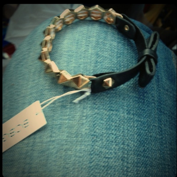 NWT! BCBGeneration Black Faux Leather Bow Gold Studded Stretch Bracelet! - Picture 3 of 6